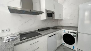 Piso en alquiler en El Juncal - Av. de la Paz en Sevilla