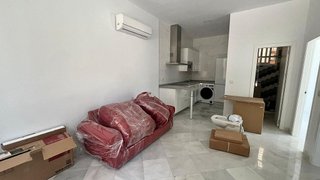 Piso en alquiler en El Juncal - Av. de la Paz en Sevilla