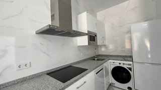 Piso en alquiler en El Juncal - Av. de la Paz en Sevilla