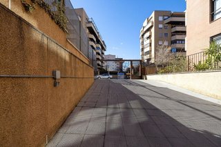 Garaje en venta en Camino de Ronda - Rosaleda en Granada