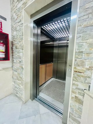 Oficina en alquiler en Teatinos en Málaga