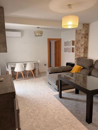 Piso en alquiler en Peñamefecit - Avda Barcelona en Jaén