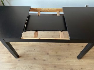 Mesa extensible IKEA BJURSTA negra