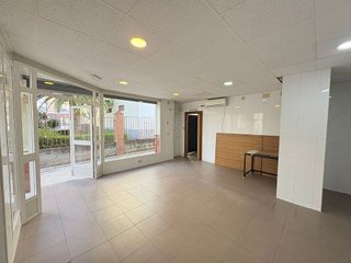 Local comercial en venta en Andújar
