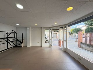 Local comercial en venta en Andújar