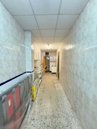 Local comercial en venta en Andújar