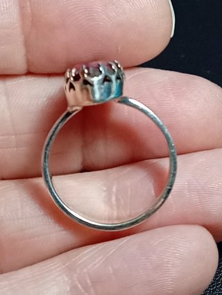 Anillo Plata Ley rubí facetado