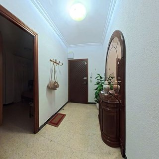 Piso en alquiler en Cruz Roja en Sevilla