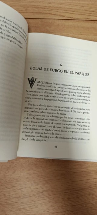 Trilogía "Detective esqueleto" 1,2,3 edición lujo.