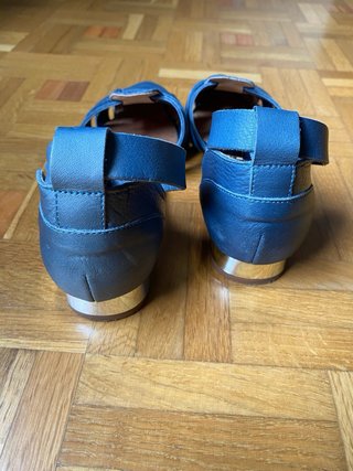 Sandalias cangrejeras azules