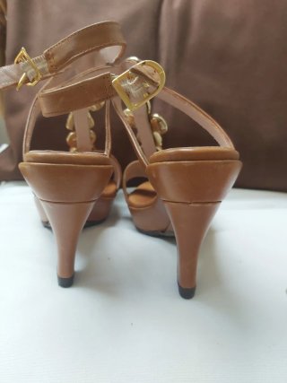 Sandalias 35,5 cuña piel autentica