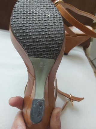 Sandalias 35,5 cuña piel autentica