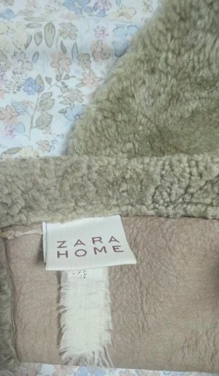 Manta Zara Home Piel Natural Beige/Marrón