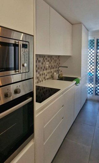 Piso en alquiler en Nueva Andalucía centro en Marbella