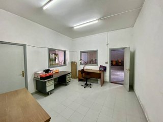 Nave industrial en venta en Olot
