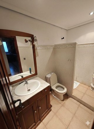 Hotel en venta en Carolinas Bajas en Alicante