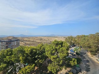 Piso en venta en Juan XXIII en Alicante