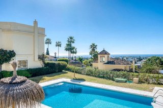 Casa adosada en venta en La Quinta en Benahavís