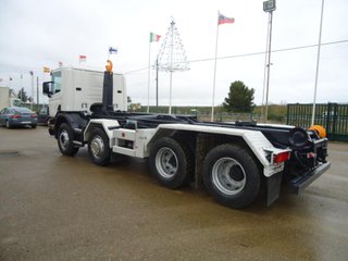 Scania 124G 420-CAMIONES GANCHO