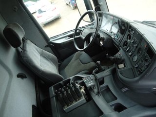 Scania 124G 420-CAMIONES GANCHO