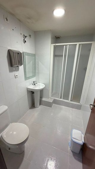 Local comercial en alquiler en La Creu Coberta en Valencia