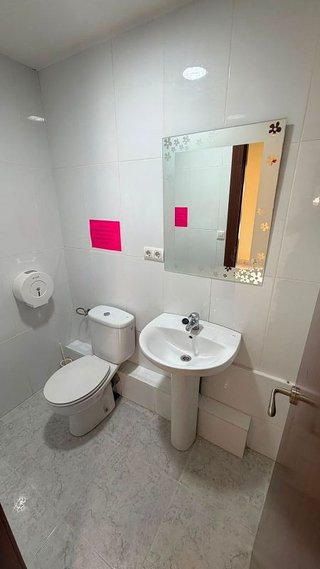Local comercial en alquiler en La Creu Coberta en Valencia