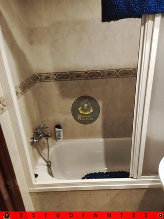 Piso en alquiler en Camino de Ronda - Rosaleda en Granada