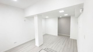Local comercial en alquiler en Moscardó en Madrid