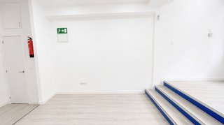 Local comercial en alquiler en Moscardó en Madrid