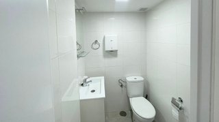 Local comercial en alquiler en Moscardó en Madrid