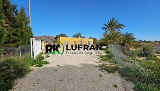 Chalet en venta en Rebolledo en Alicante