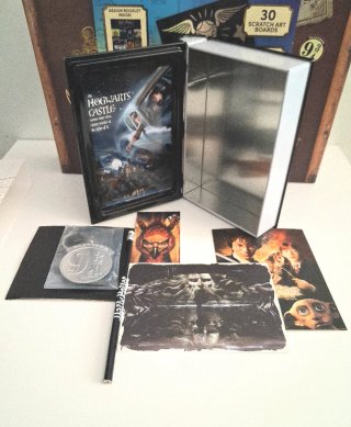 Lote Harry Potter: Maleta, Libro y Arte Foil