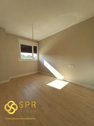 Piso en alquiler en Montequinto en Dos Hermanas