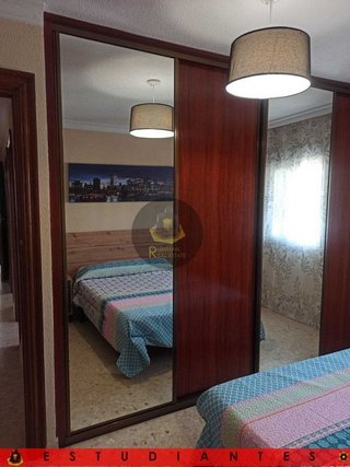 Piso en alquiler en Polígono Cartuja – La Paz en Granada