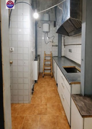 Local comercial en alquiler en Peralta