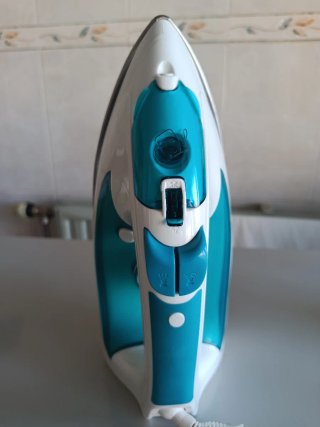 Plancha de vapor Ansonic. 1800w.