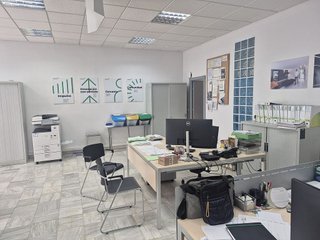 Local comercial en venta en La Chantría - La Lastra en León