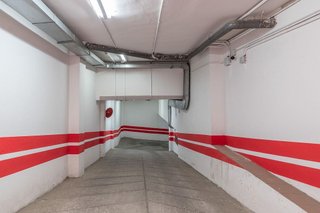 Garaje en venta en Camino de Ronda - Rosaleda en Granada