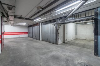 Garaje en venta en Camino de Ronda - Rosaleda en Granada