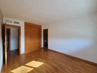 Piso en alquiler en El Mayorazgo - El Limonar en Málaga