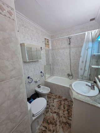Piso en venta en Juan XXIII en Alicante