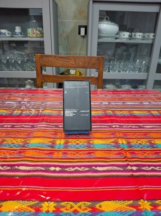 Caja iPhone 13 Pro verde