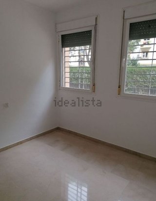 Piso en alquiler en Pedro Salvador - Las Palmeritas en Sevilla