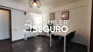 Piso en alquiler en Avda. de Abril. - 9 de octubre en Sagunto