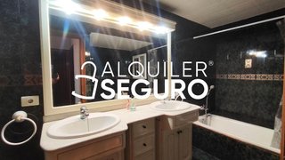 Piso en alquiler en Avda. de Abril. - 9 de octubre en Sagunto