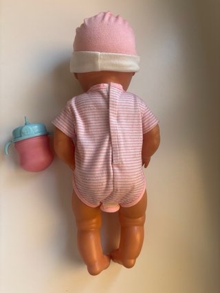 Nenuco con ropa y biberón original