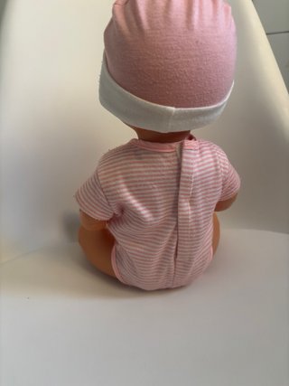 Nenuco con ropa y biberón original