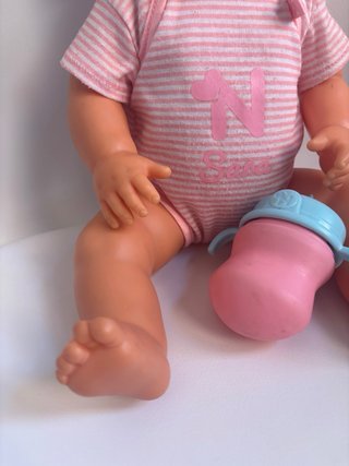 Nenuco con ropa y biberón original