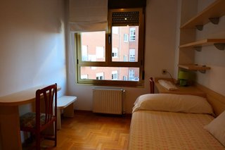 Piso en alquiler en El Llano en Gijón