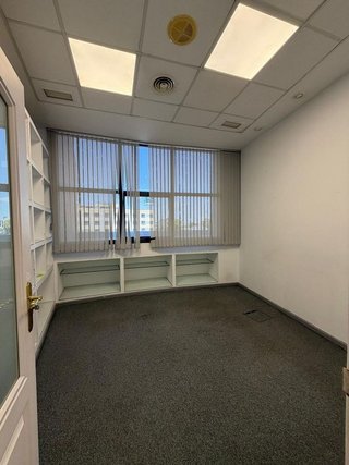 Oficina en alquiler en Palacio de Congresos - Urbadiez - Entrepuentes en Sevilla